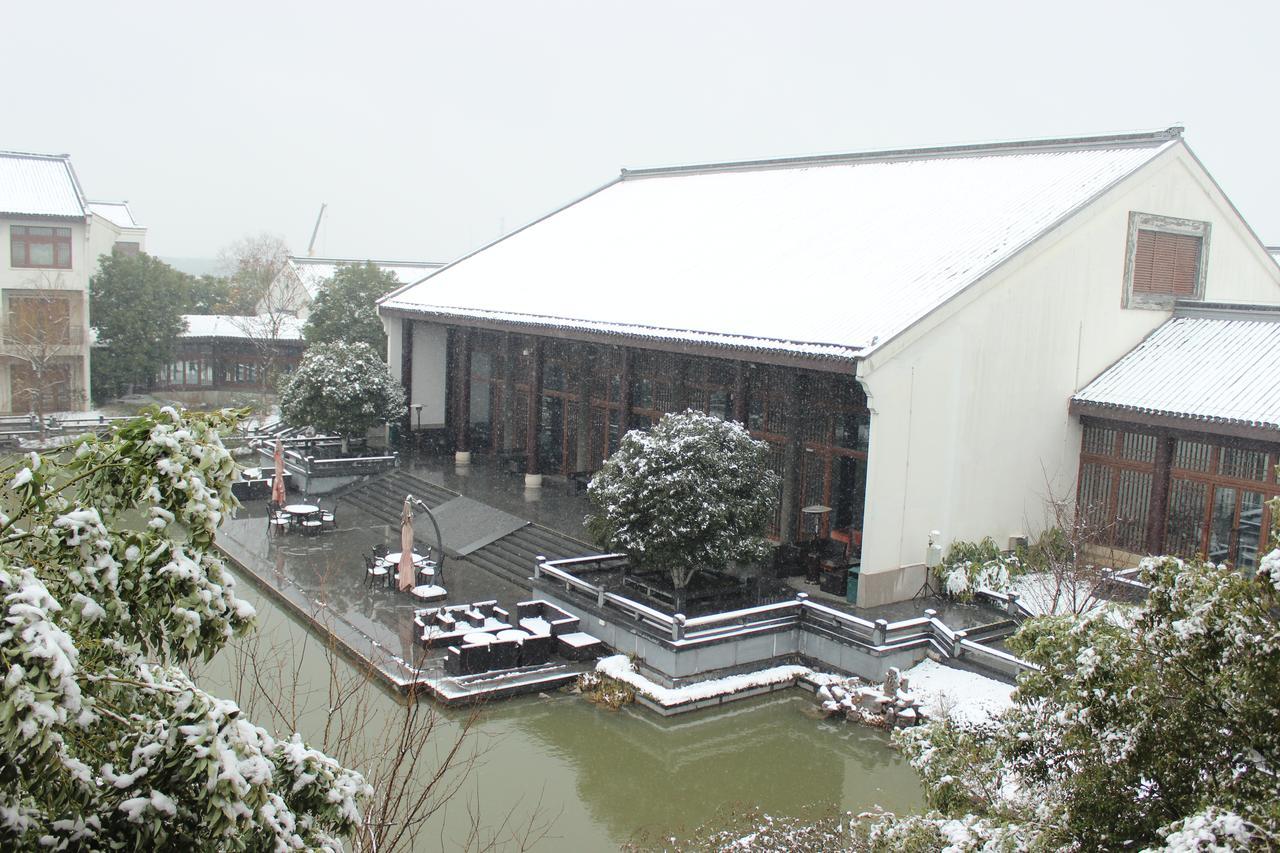 Radisson Blu Resort Wetland Park Wuxi  Exterior photo
